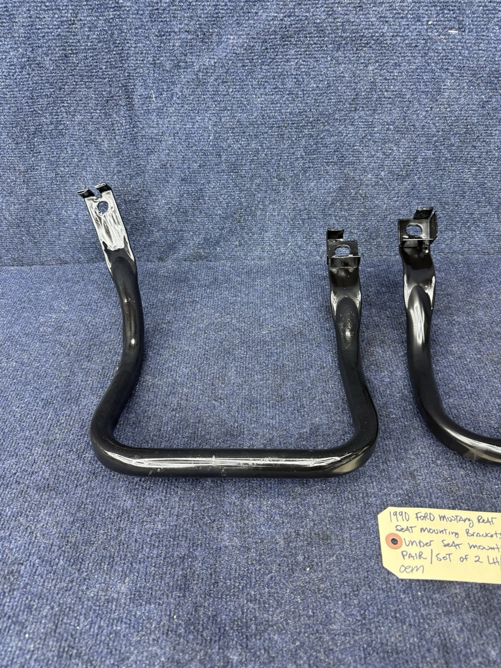 1990 - 1993 MUSTANG REAR SEAT CUSHION BRACKETS BARS & BOLTS OEM 90-93 Factory