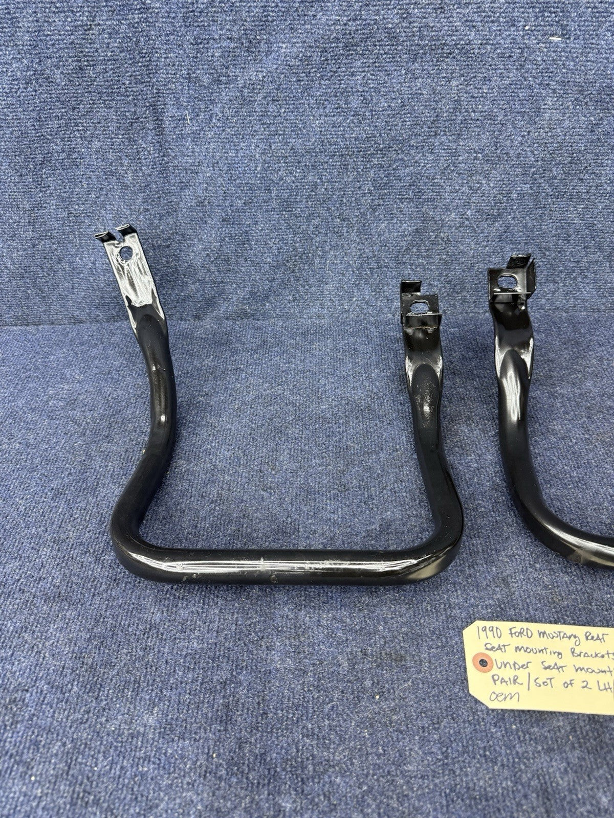 1990 - 1993 MUSTANG REAR SEAT CUSHION BRACKETS BARS & BOLTS OEM 90-93 Factory
