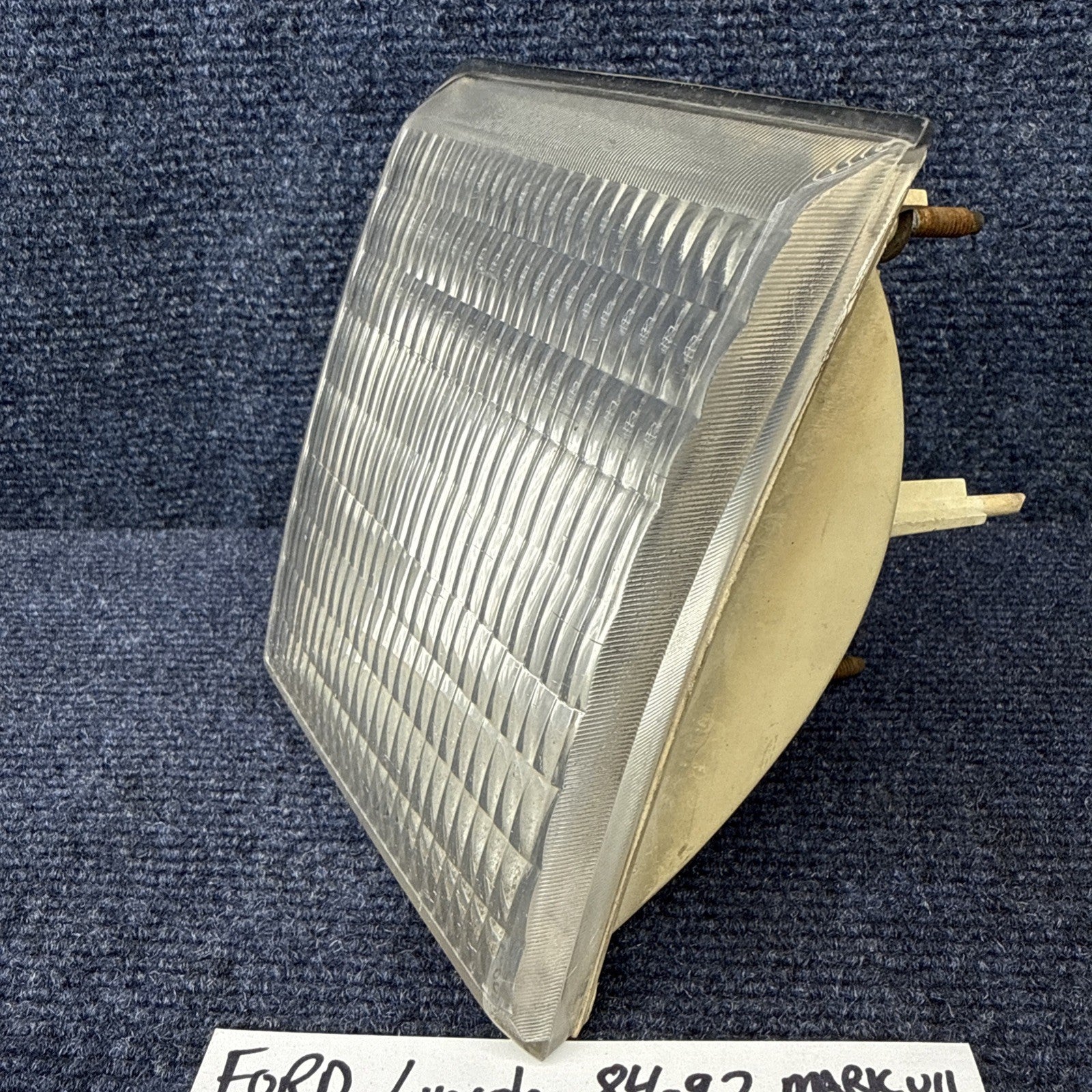 Ford E4LY-13201-B Left Driver Front Inner Parking Lamp -- 84-92 Lincoln Mark VII