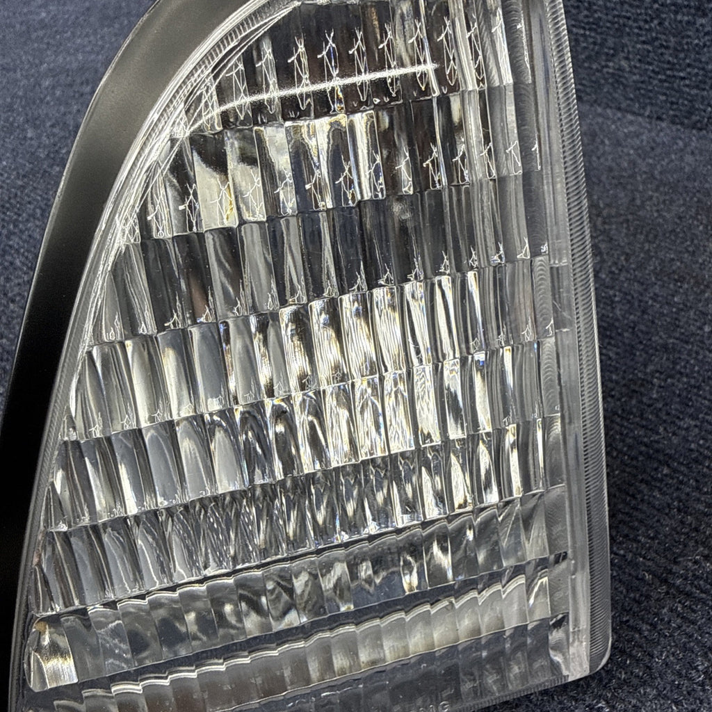NOS 1987-1993 FORD MUSTANG MARKER LIGHTS  87-93 Park Lamp Rh Passenger Side OEM