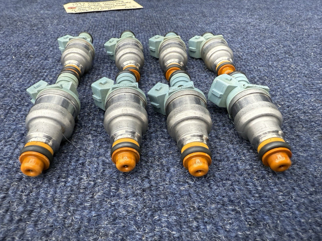 93-98 Mustang Cobra 5.0 24lb Fuel Injectors 4 Hole Spray Pattern Ford 302 V8 4.6