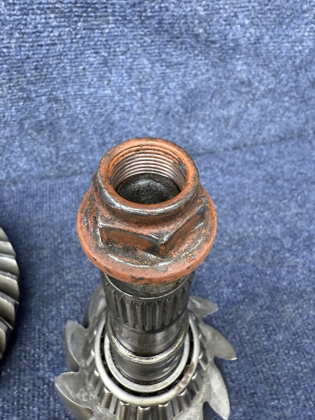 87-93 Ford Mustang 3.27 Ring & Pinion Gears Set 8.8 Axle Differential Carrier OE
