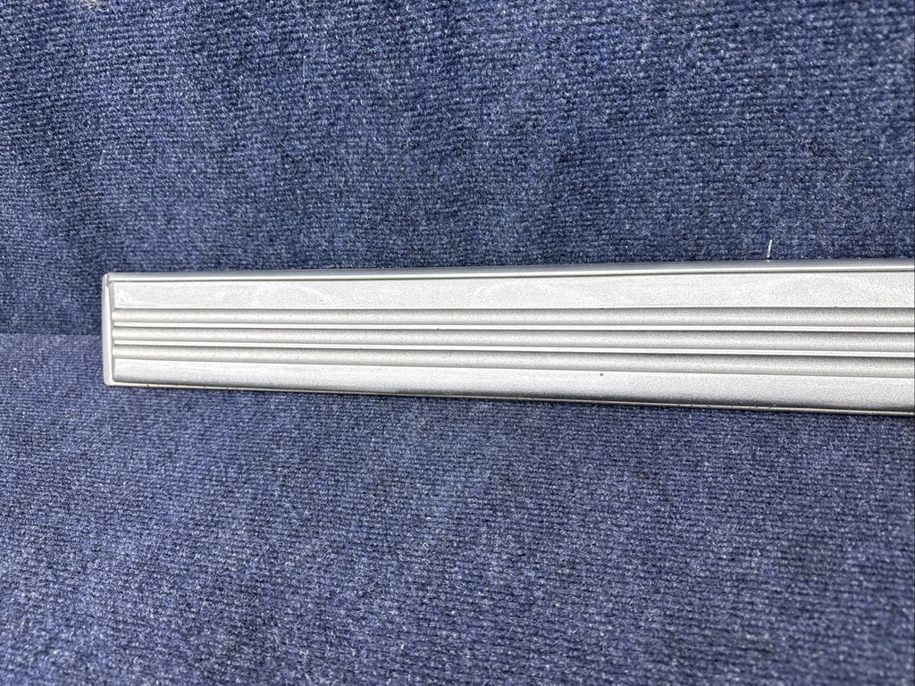 LINCOLN MARK VII LSC 84-92 1984-1992 DRIVER DOOR MOLDING GRAY LH LEFT OEM