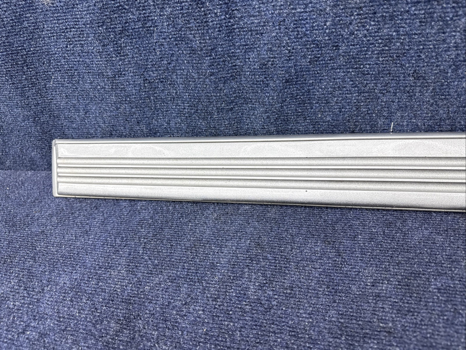 LINCOLN MARK VII LSC 84-92 1984-1992 DRIVER DOOR MOLDING GRAY LH LEFT OEM