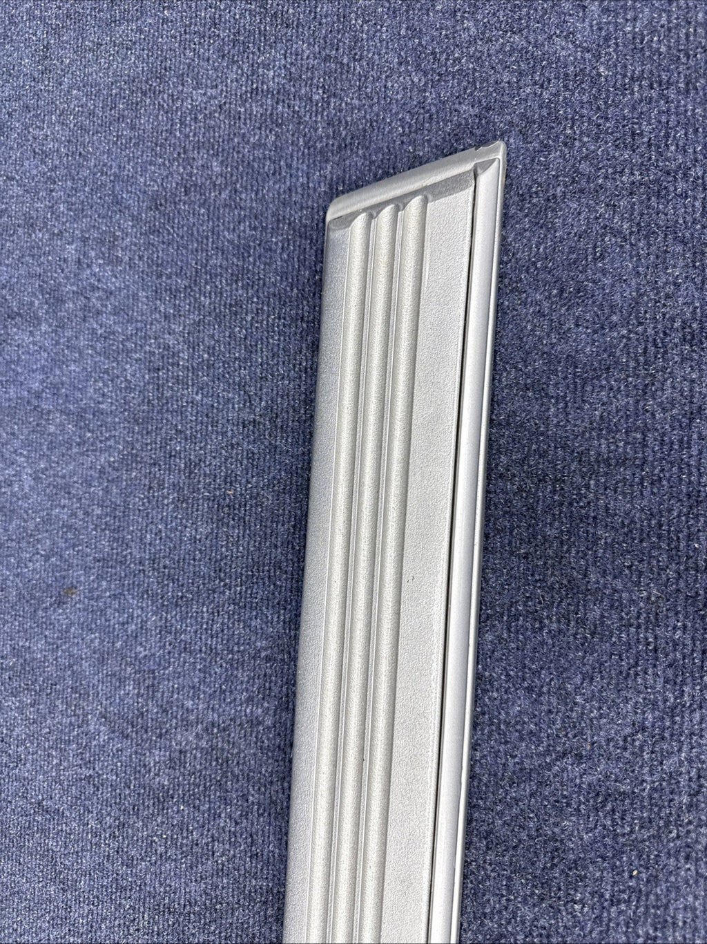 LINCOLN MARK VII LSC 84-92 1984-1992 DRIVER DOOR MOLDING GRAY LH LEFT OEM