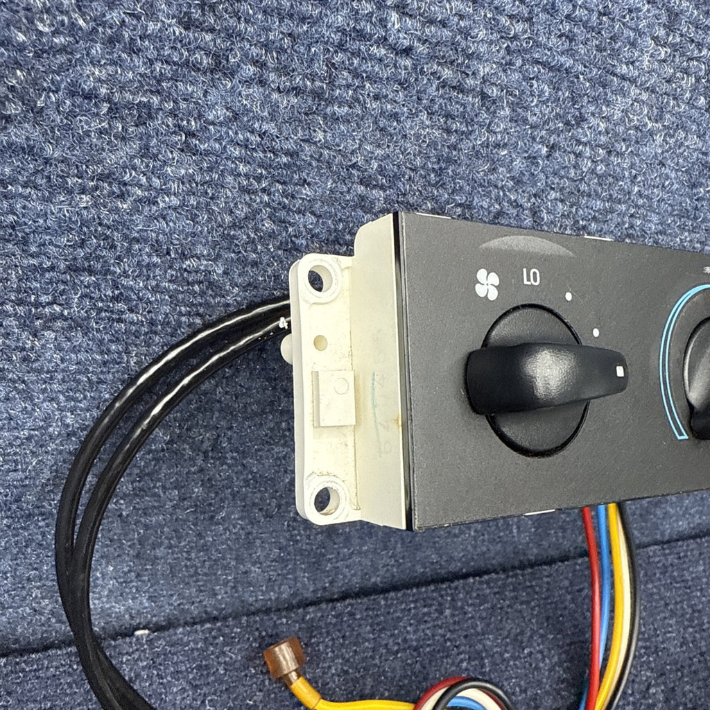 1994-2000 FORD MUSTANG A/C HEATER TEMPERATURE CLIMATE CONTROL SWITCH OEM