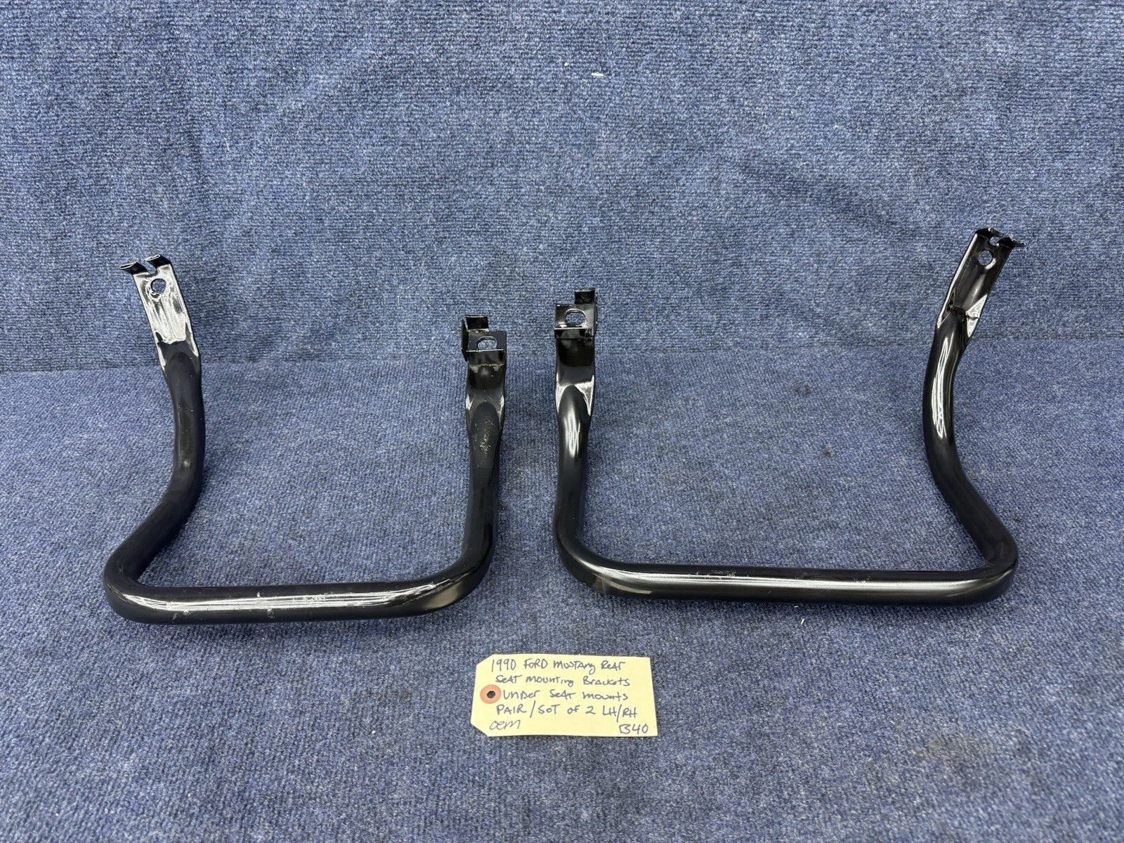 1990 - 1993 MUSTANG REAR SEAT CUSHION BRACKETS BARS & BOLTS OEM 90-93 Factory