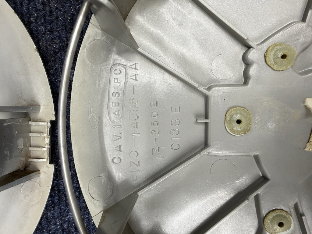 1991-93 FORD MUSTANG CENTER CAPS TRI-BAR PONY WHEELS OEM SET Gold Rare Factory