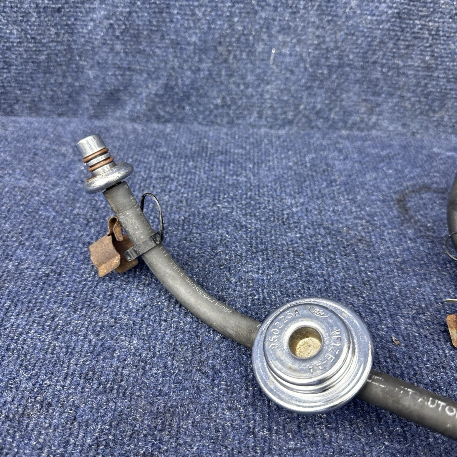 94-95 Mustang 5.0L Motor Engine Fuel Feed Return Lines Hoses Pair 2x Factory OEM
