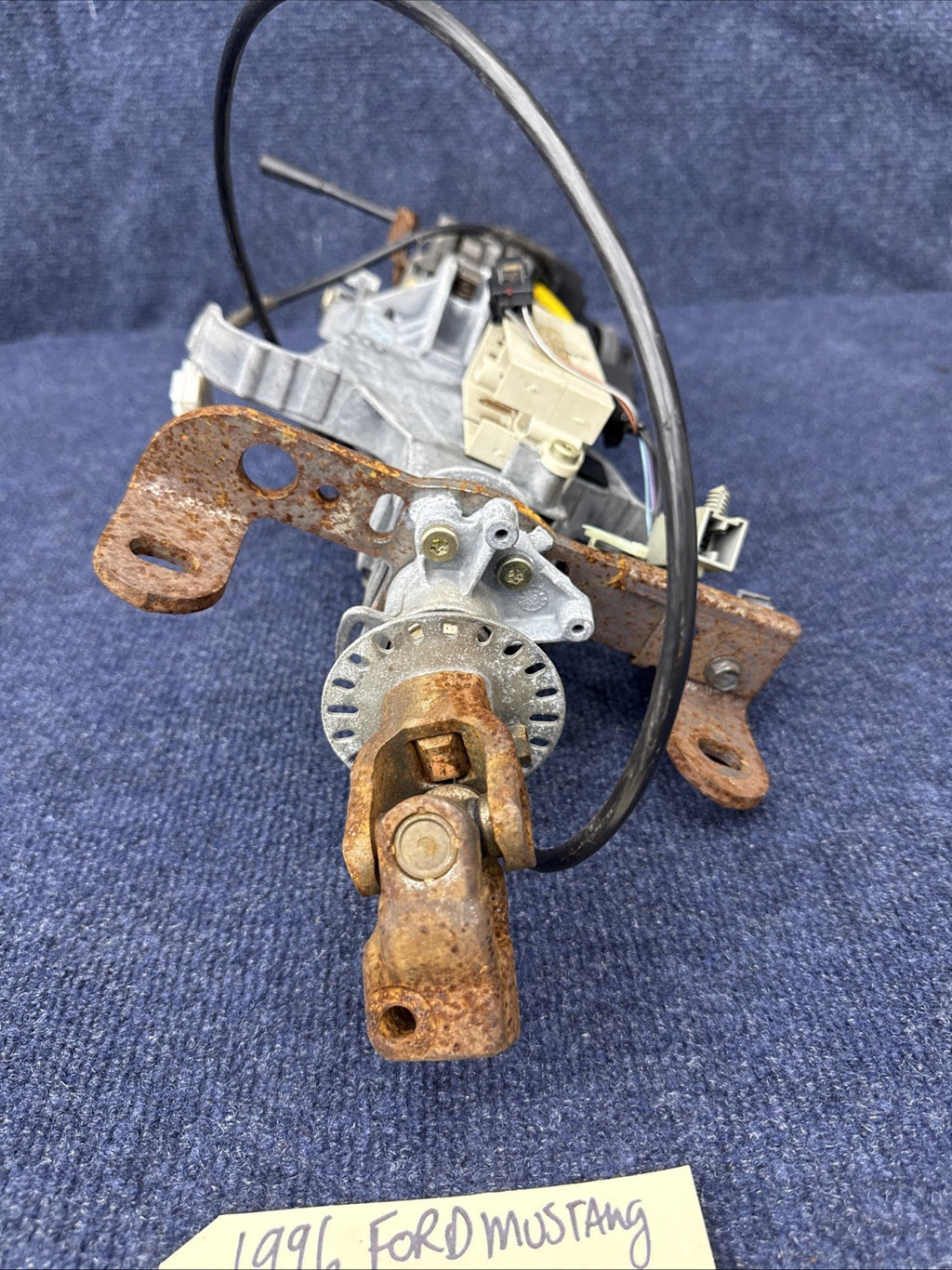 1996 97 98 OEM FORD MUSTANG STEERING COLUMN HOUSING  TILT COLUMN