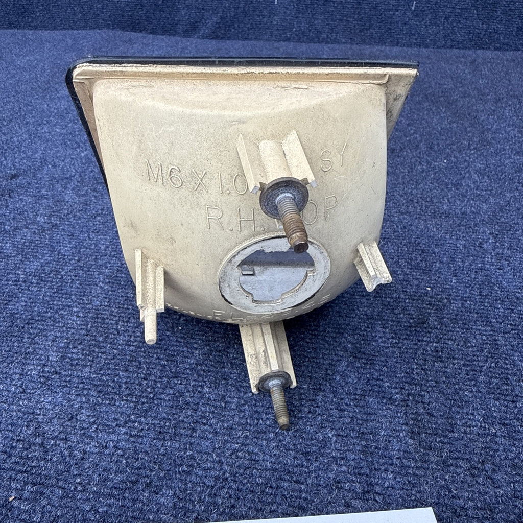Ford E4LY-13201-B Front Inner Parking Lamp  84-92 Lincoln Mark VII Rh Light