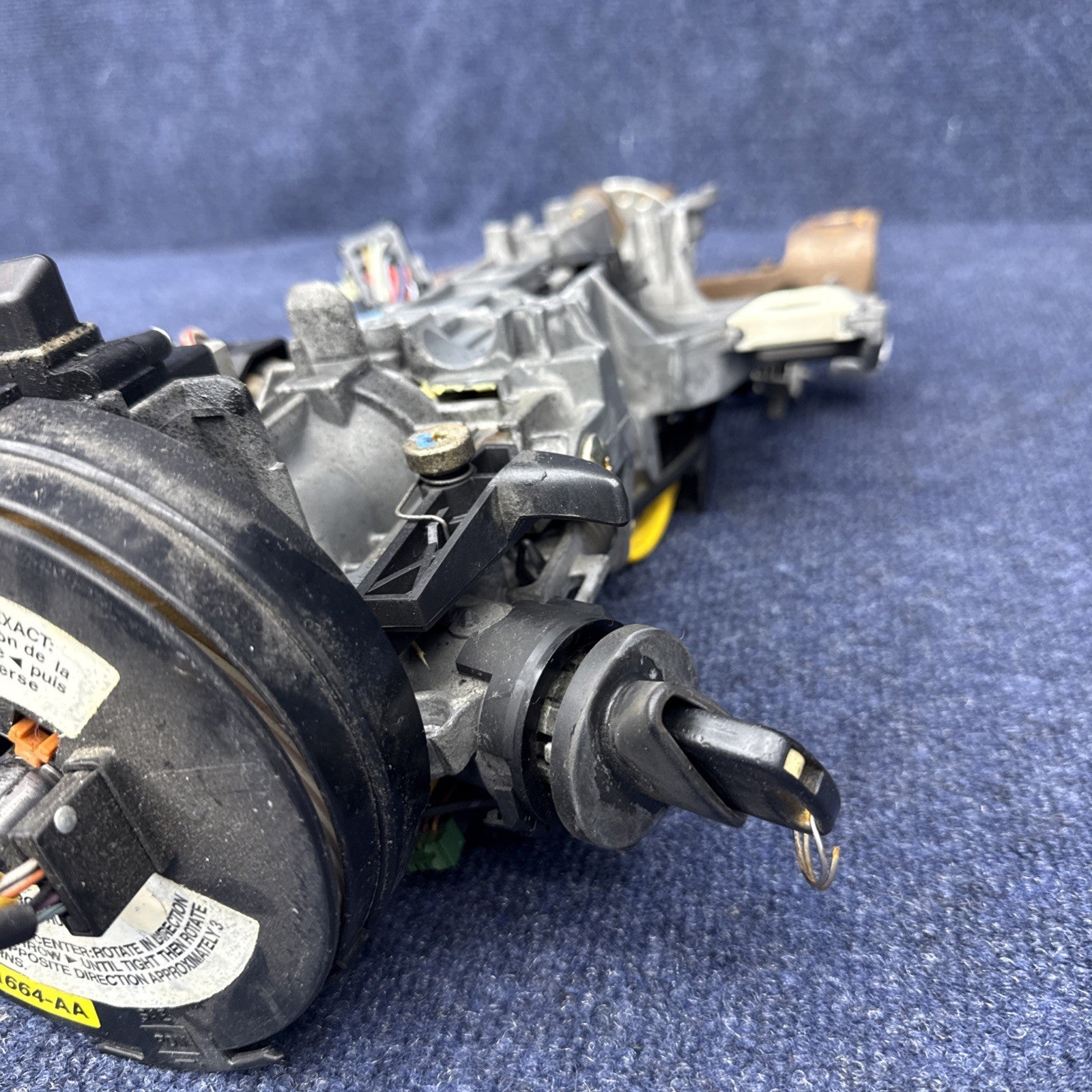 96 97 98 OEM FORD MUSTANG Svt Cobra Gt Lx STEERING COLUMN HOUSING TILT Factory