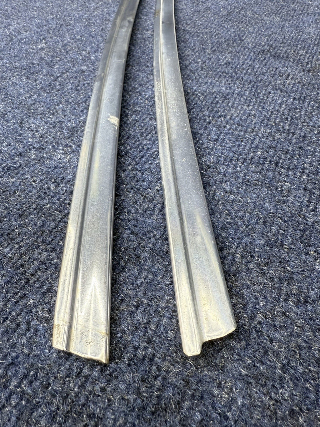 79-86 Mustang Chrome Exterior Windshield Glass Trim Molding Front 87-93 557