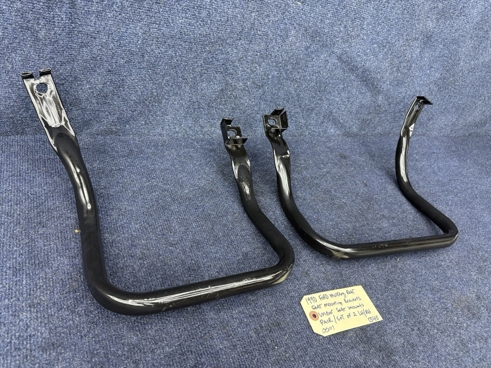 1990 - 1993 MUSTANG REAR SEAT CUSHION BRACKETS BARS & BOLTS OEM 90-93 Factory