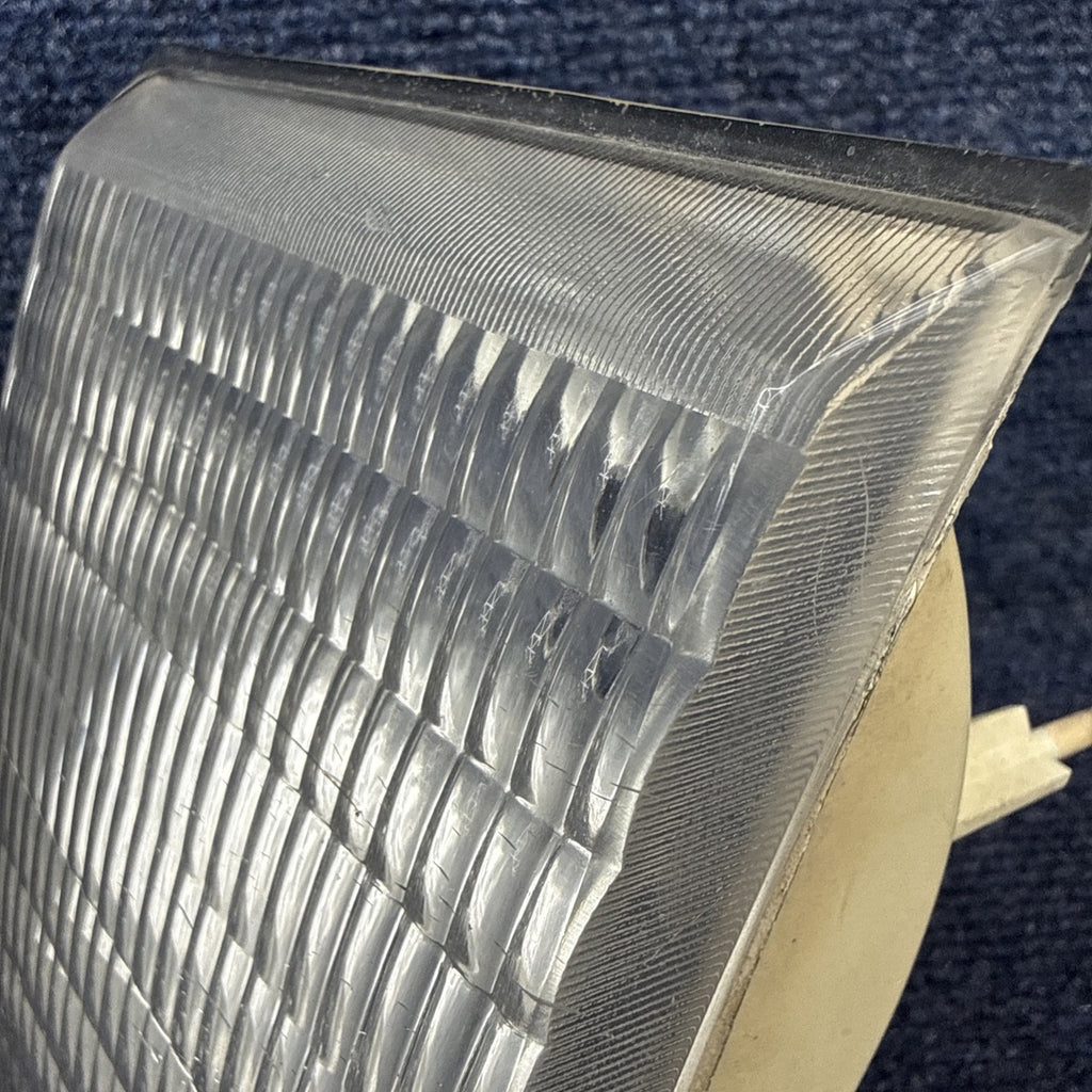Ford E4LY-13201-B Left Driver Front Inner Parking Lamp -- 84-92 Lincoln Mark VII