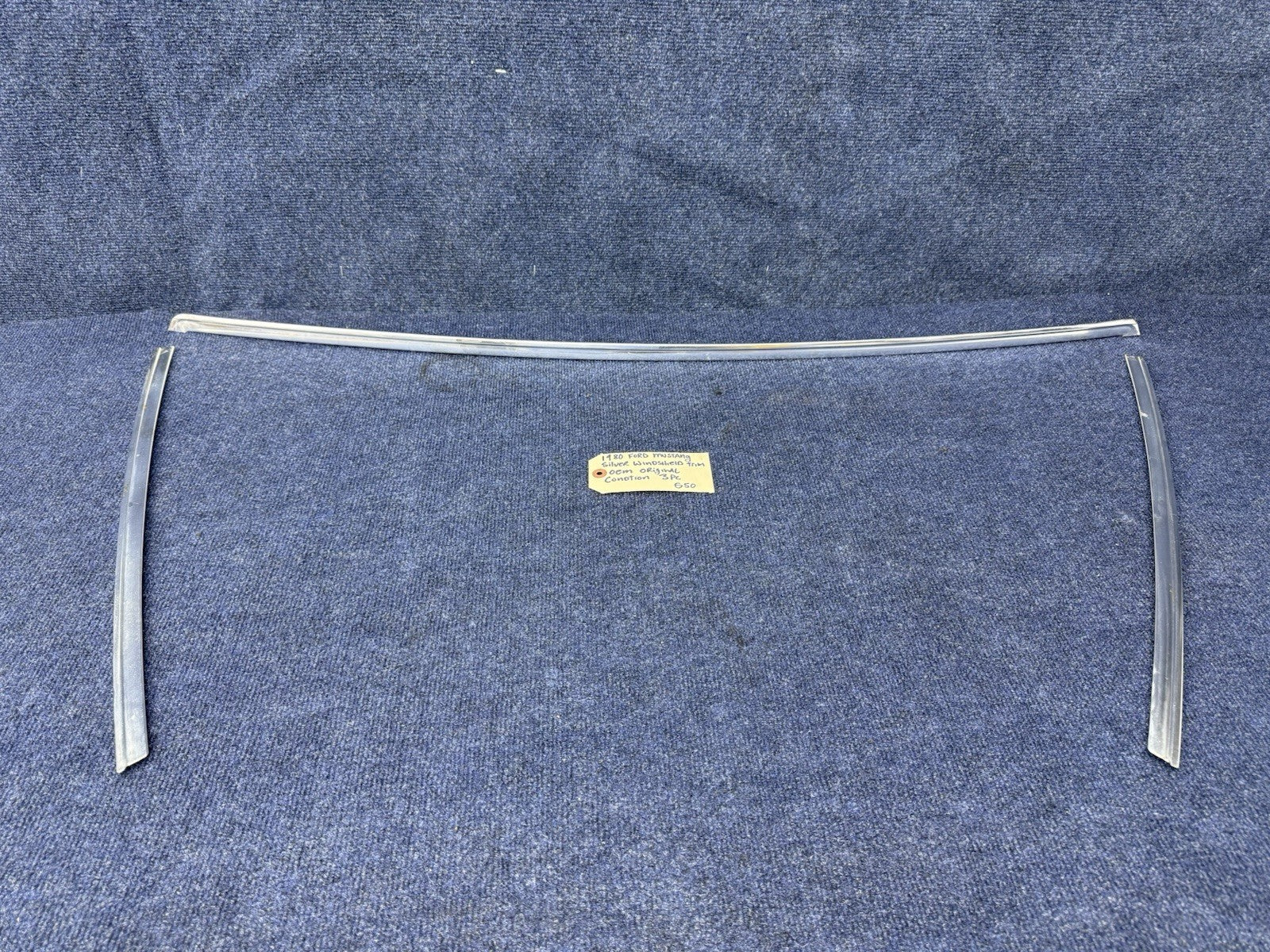 79-86 Mustang Chrome Exterior Windshield Glass Trim Molding Front 87-93 557