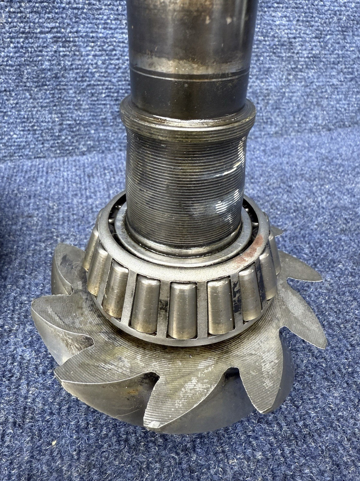 87-93 Ford Mustang 3.27 Ring & Pinion Gears Set 8.8 Axle Differential Carrier OE