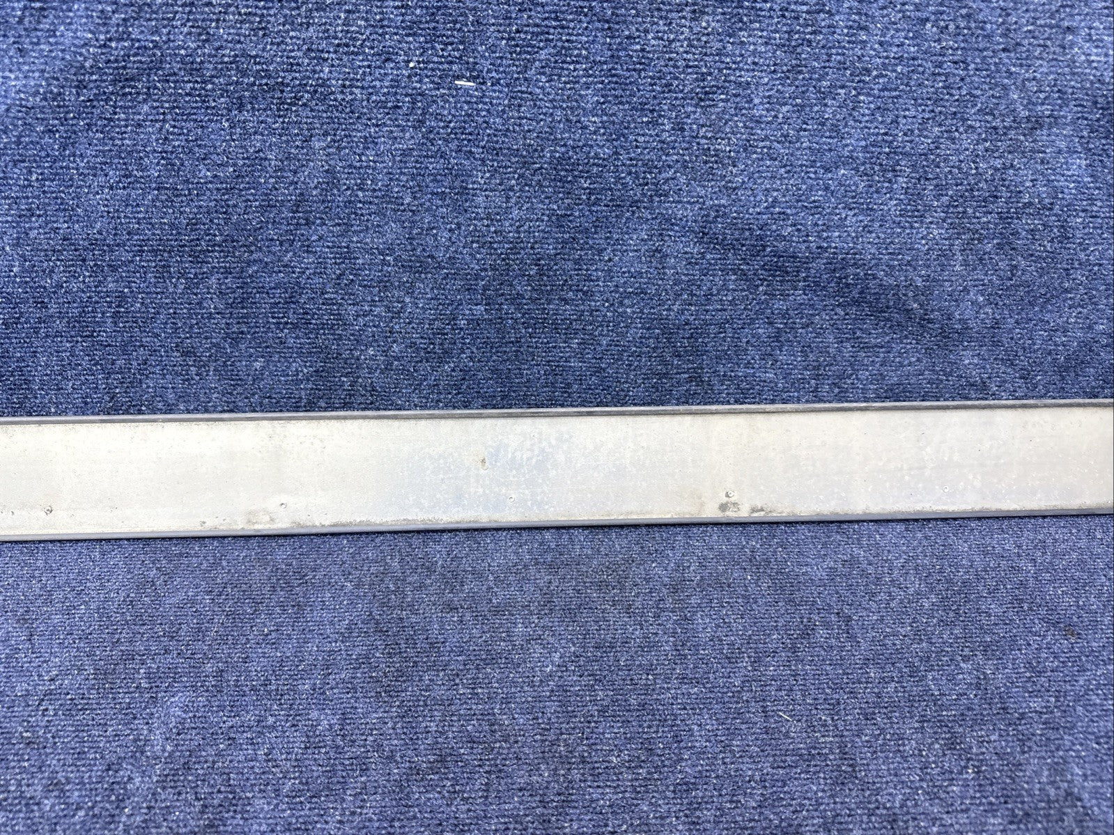 1984 - 1992 Lincoln Mark VII Body Side Moulding Right Door E4LY-6320938BP Driver