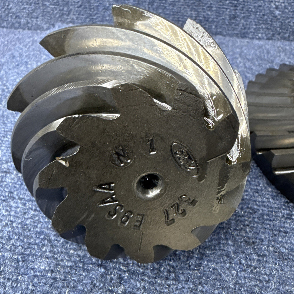 1995 FORD Mustang Svt Cobra OEM Factory Ring Pinion Gear Set 3.27 E9SAA  8.8 94