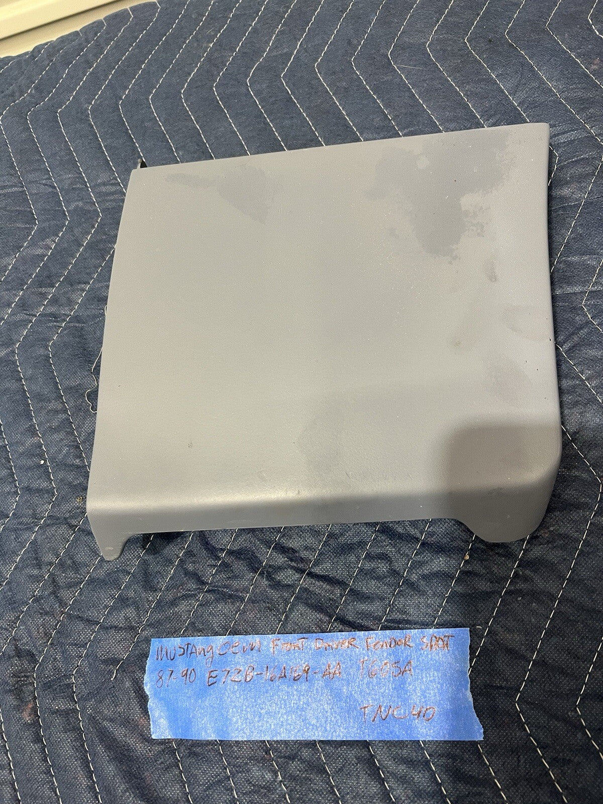 87-90 Ford Mustang DRIVER LH Front Fender Extension Spat LX Lower Fender Trim