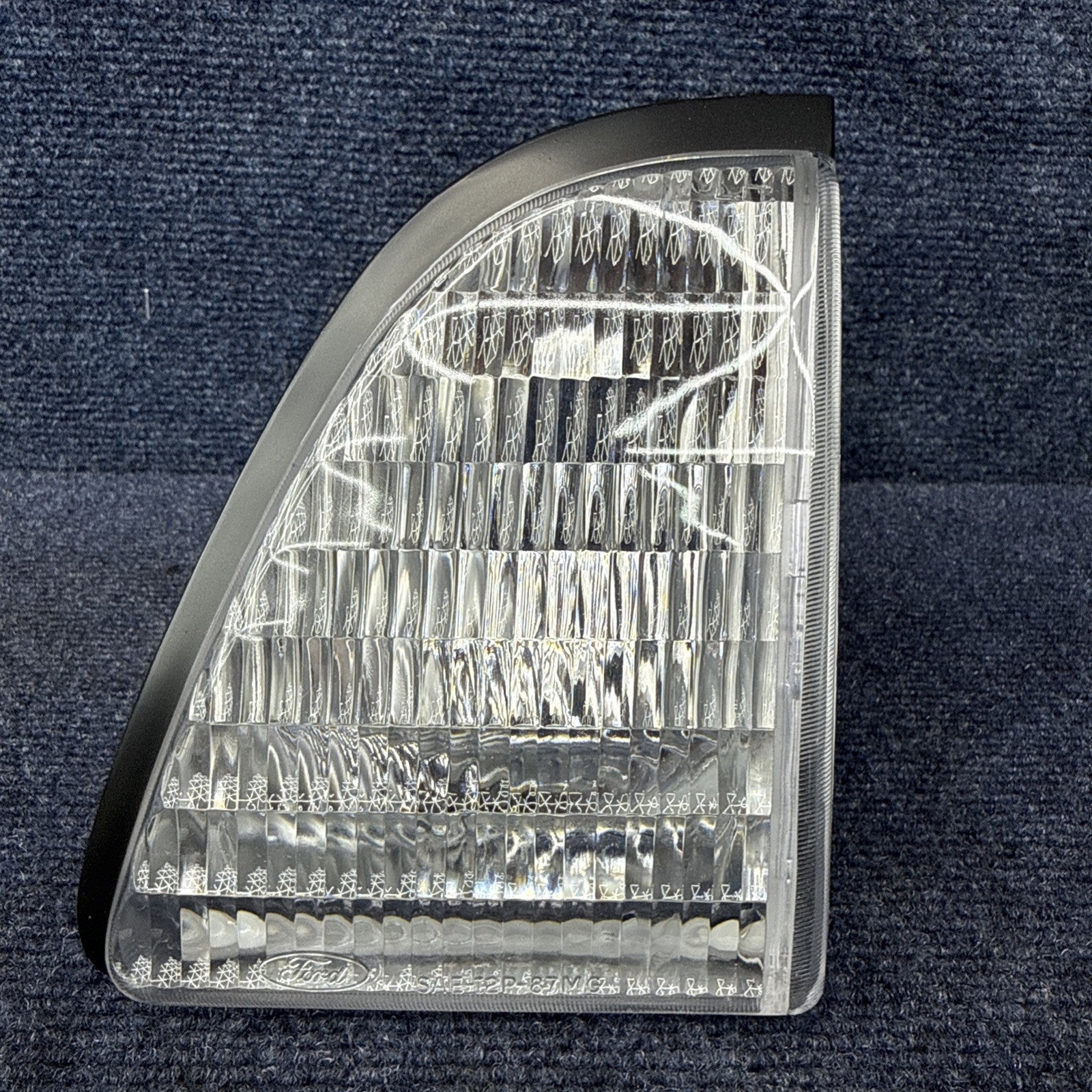 NOS 1987-1993 FORD MUSTANG MARKER LIGHTS  87-93 Park Lamp Rh Passenger Side OEM