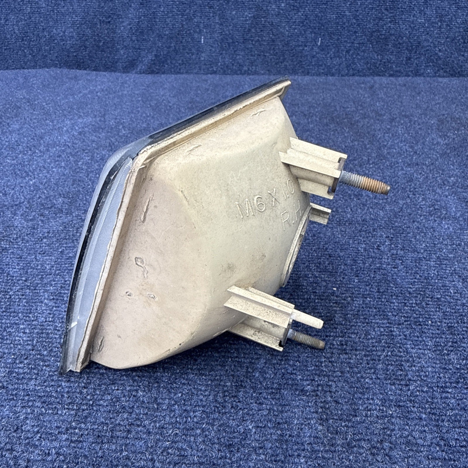 Ford E4LY-13201-B Front Inner Parking Lamp  84-92 Lincoln Mark VII Rh Light