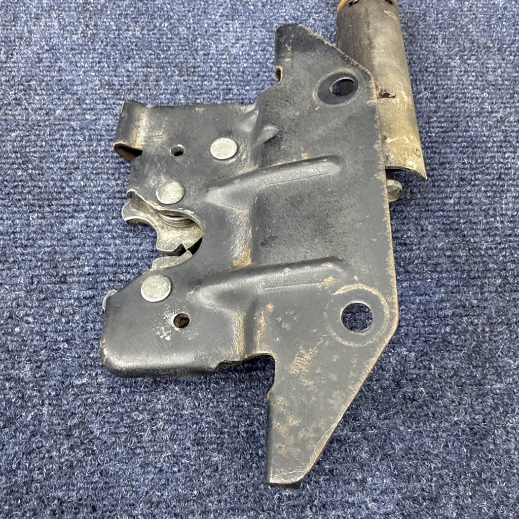 87-91 Ford Mustang Hatch Latch Power Lock Mechanism Rear Hatchback Switch OEM