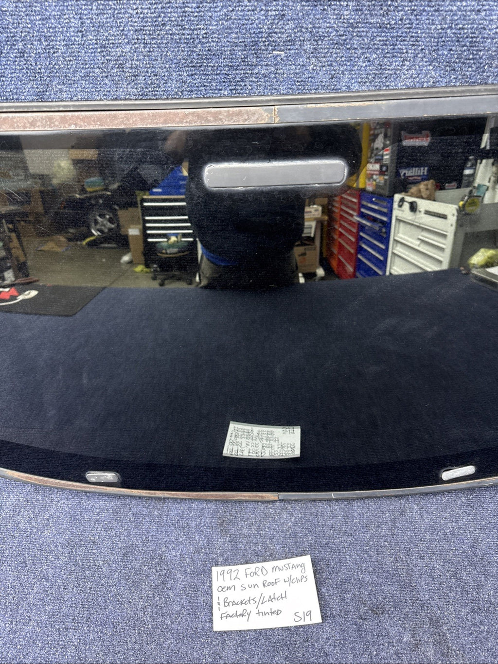 1979-1993 FORD MUSTANG SUNROOF GLASS CARLITE ORIGINAL Factory OEM With Latch