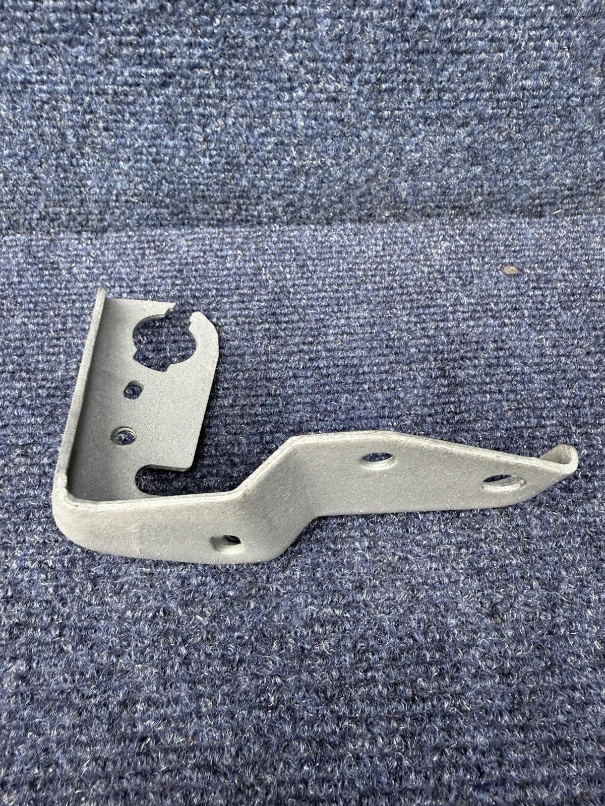 86 87-93 Ford Fox Body Mustang Intake Throttle Cable Bracket 5.0L 302 OEM EFI