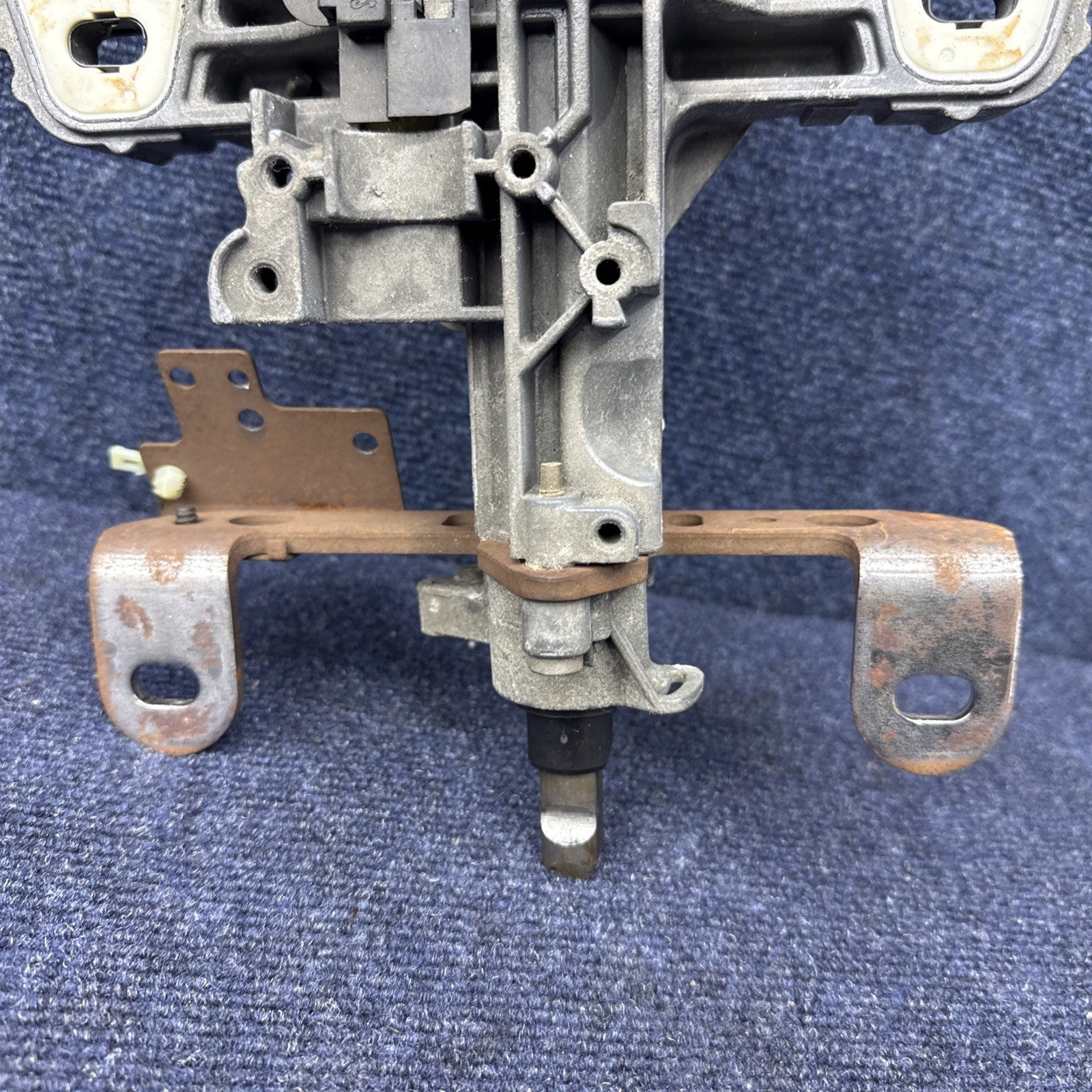 94 1994 Ford Mustang Svt Cobra OEM Manual Steering Column Assembly Factory Sn95