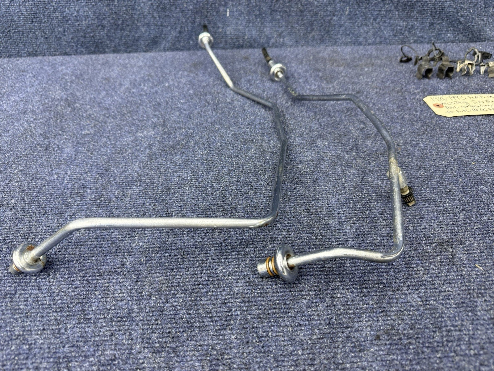 86-93 Ford Mustang 5.0 HO EFI Fuel Rail Extensions Body Oem Factory 302 Gt Lx