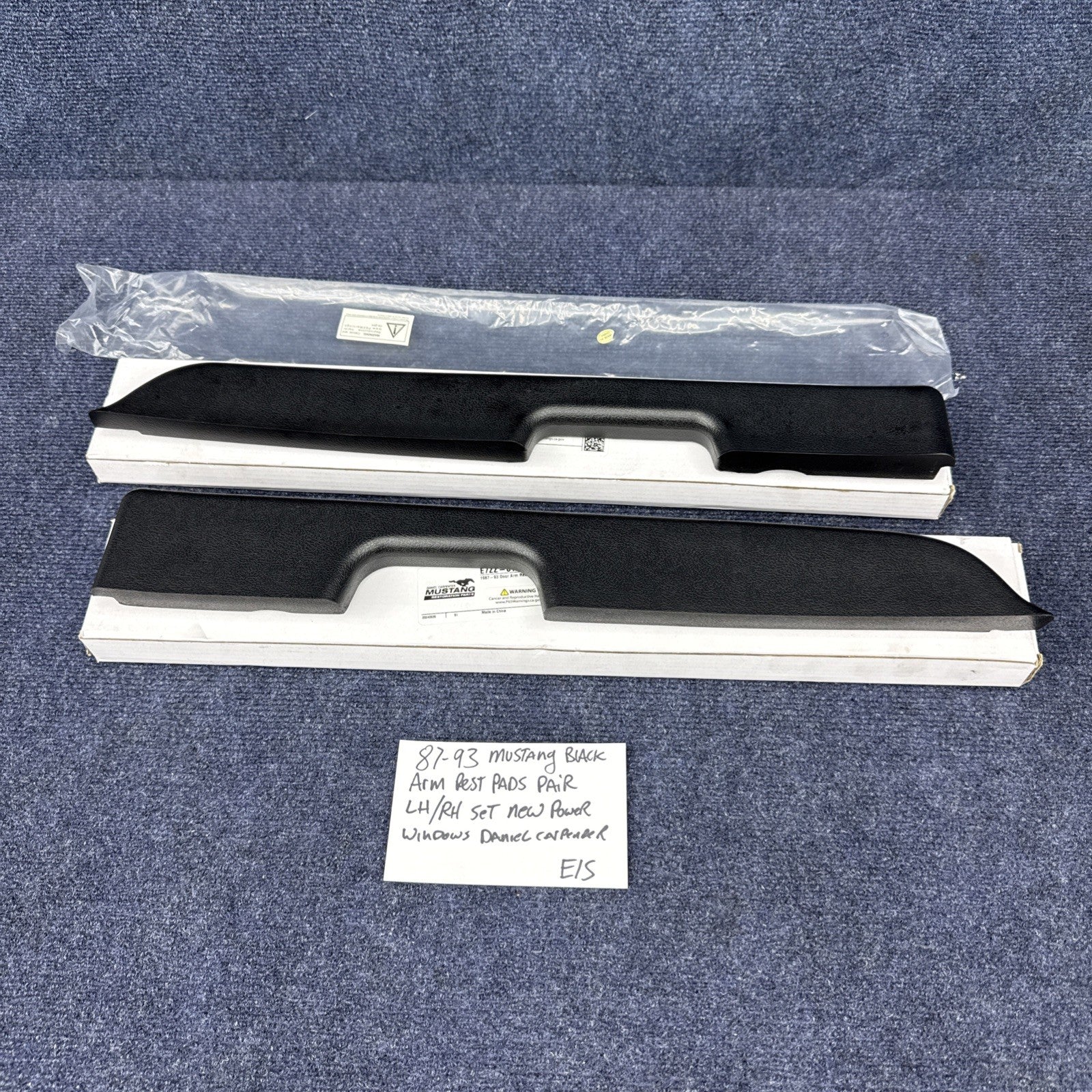 1987-1993 Mustang Door Arm Rest Pads Black LH RH Pair (for Power Windows)