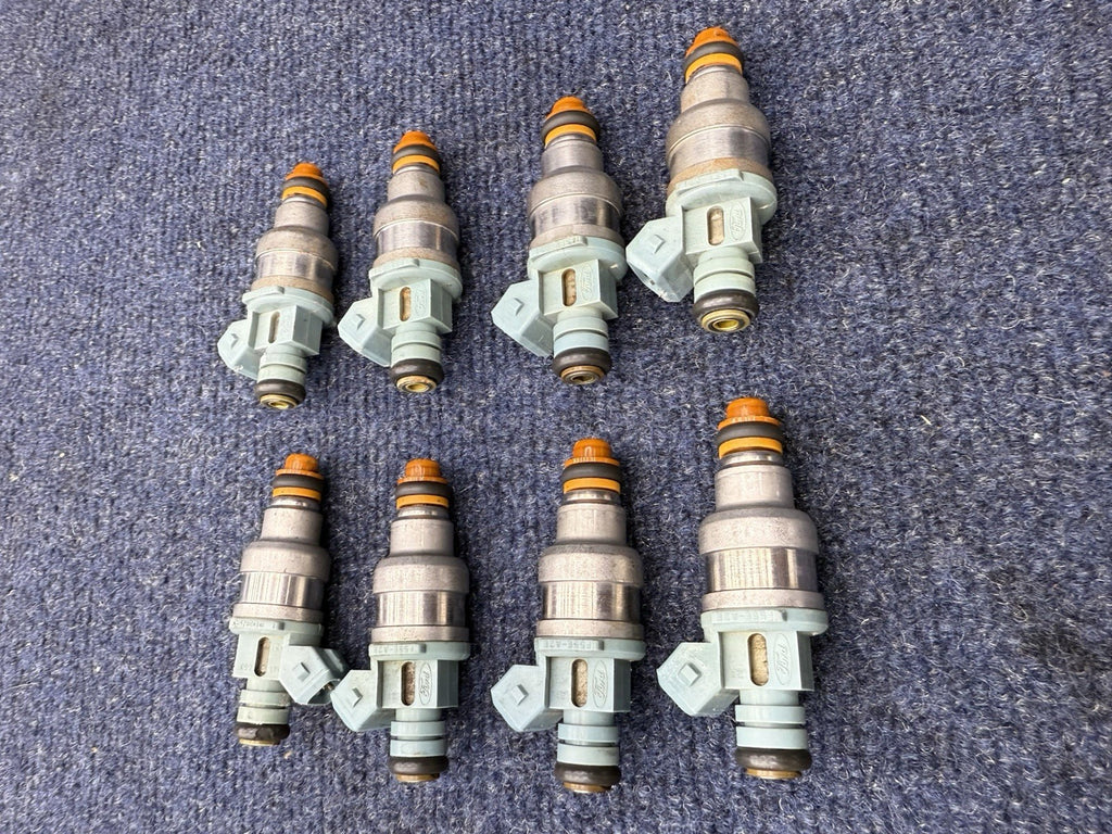 93-98 Mustang Cobra 5.0 24lb Fuel Injectors 4 Hole Spray Pattern Ford 302 V8 4.6
