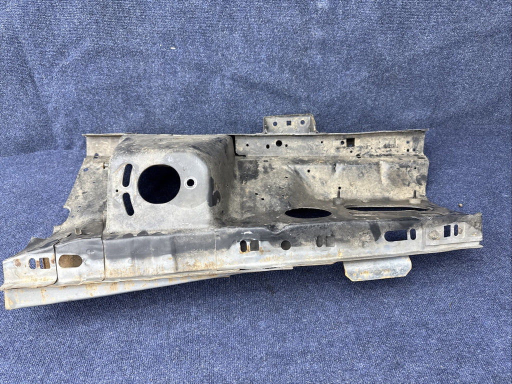 1987 - 1993 MUSTANG RH FENDER APRON FRAME SHOCK TOWER METAL OEM Passenger Side