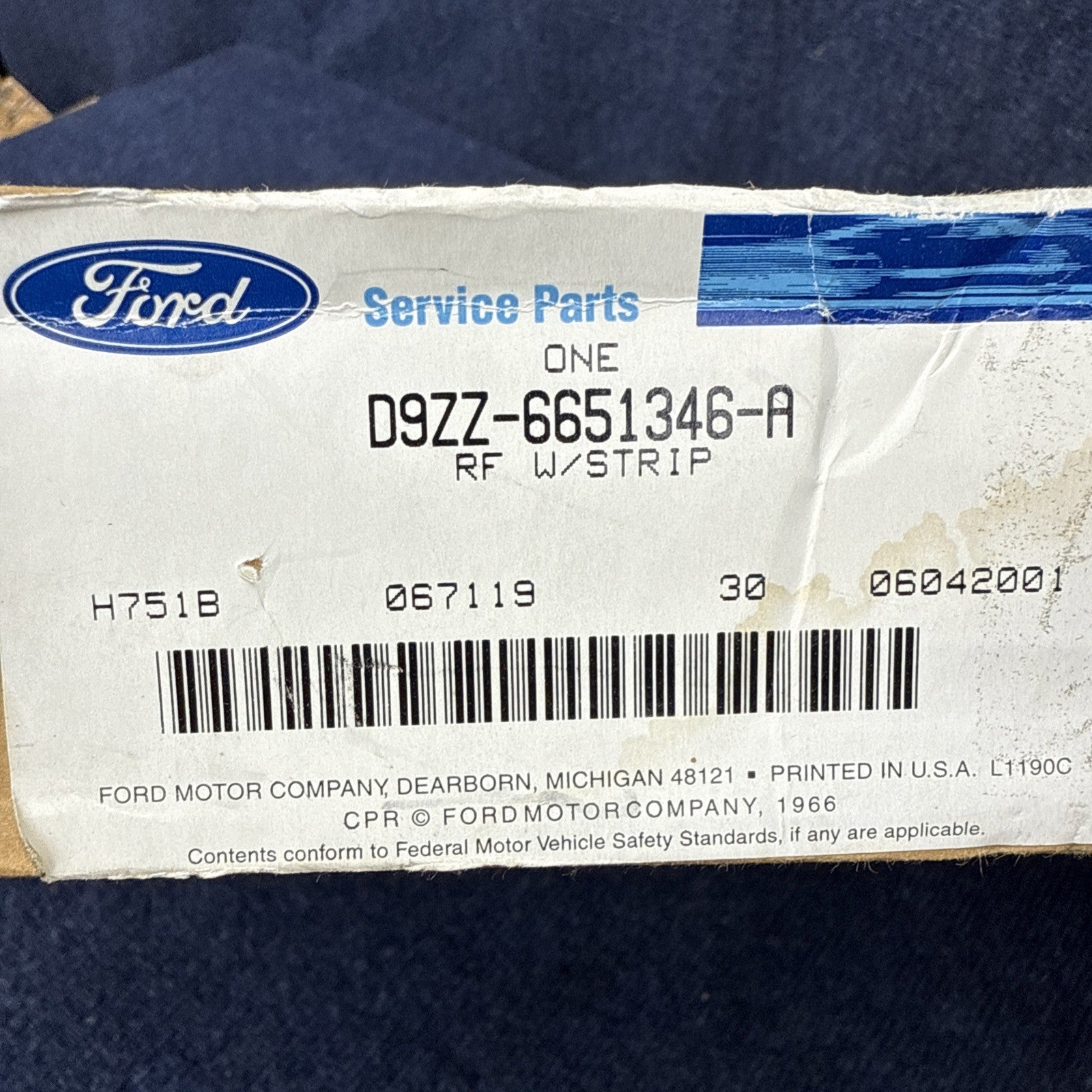 NOS 1979-1993 FORD MUSTANG SUNROOF WEATHERSTRIP D9ZZ-6651346-A  79-93