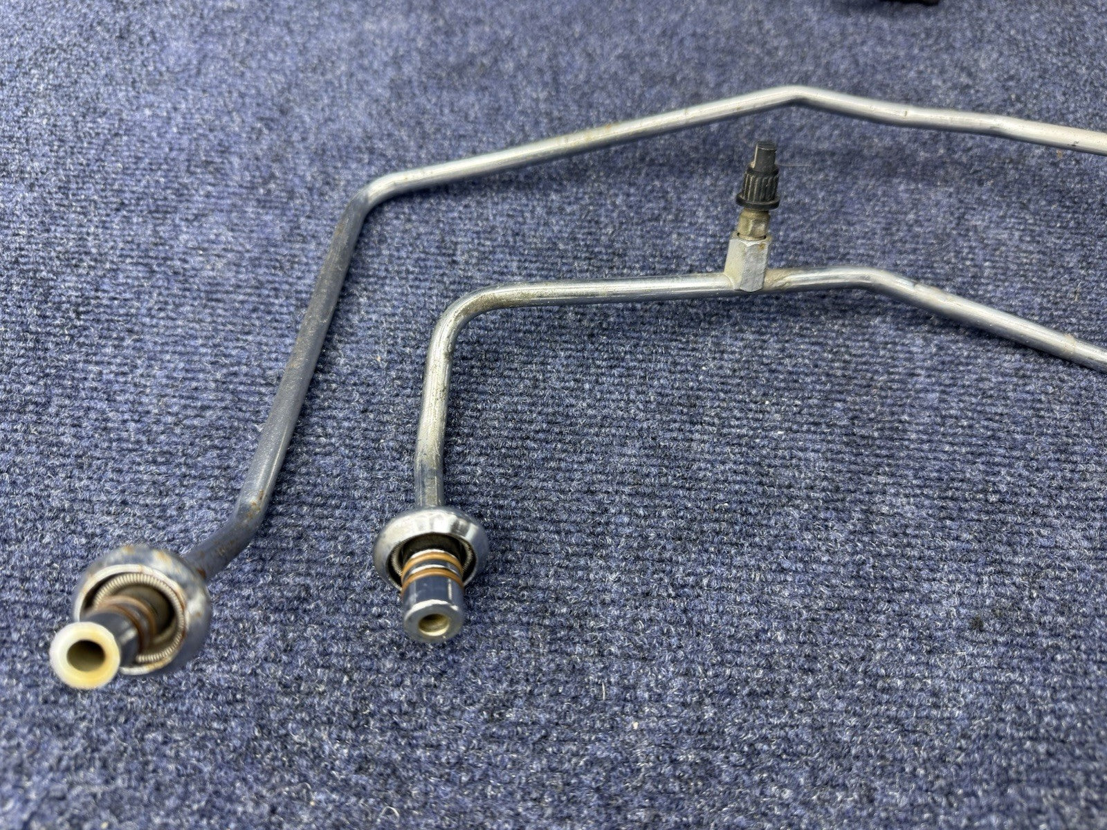 86-93 Ford Mustang 5.0 HO EFI Fuel Rail Extensions Body Oem Factory 302 Gt Lx