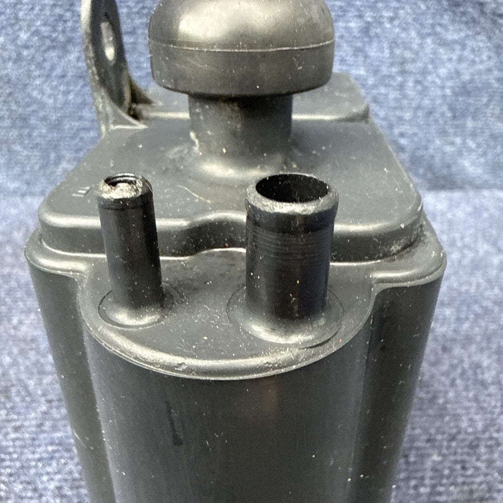 1986-1993 FORD MUSTANG 5.0 302 CAPRI Ranger CHARCOAL EVAP CANISTER BOX OEM Vent