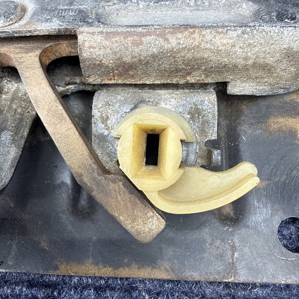 87-91 Ford Mustang Hatch Latch Power Lock Mechanism Rear Hatchback Switch OEM