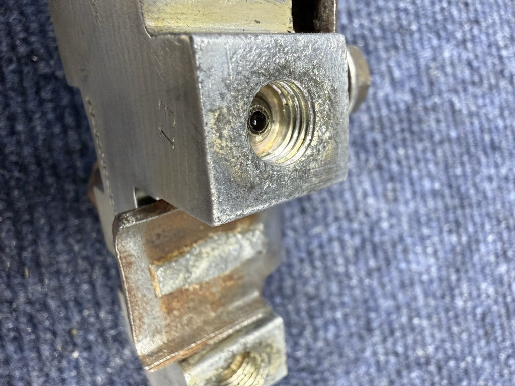 1980-1986 OEM MUSTANG GT DISC BRAKE DISTRIBUTION BLOCK AND PROPORTIONING VALVE