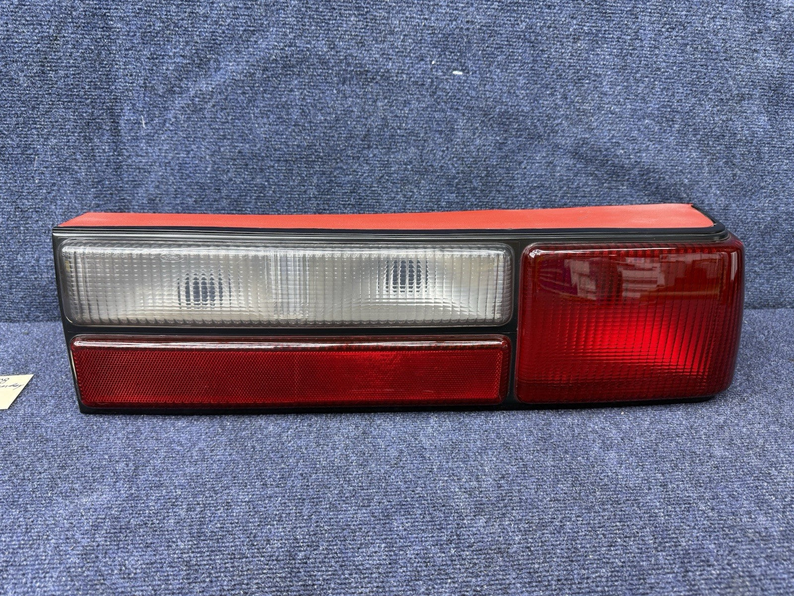 87-93 FORD MUSTANG LX RH PASSENGER TAIL LIGHT OEM FACTORY LENS HOUSING FACTORY