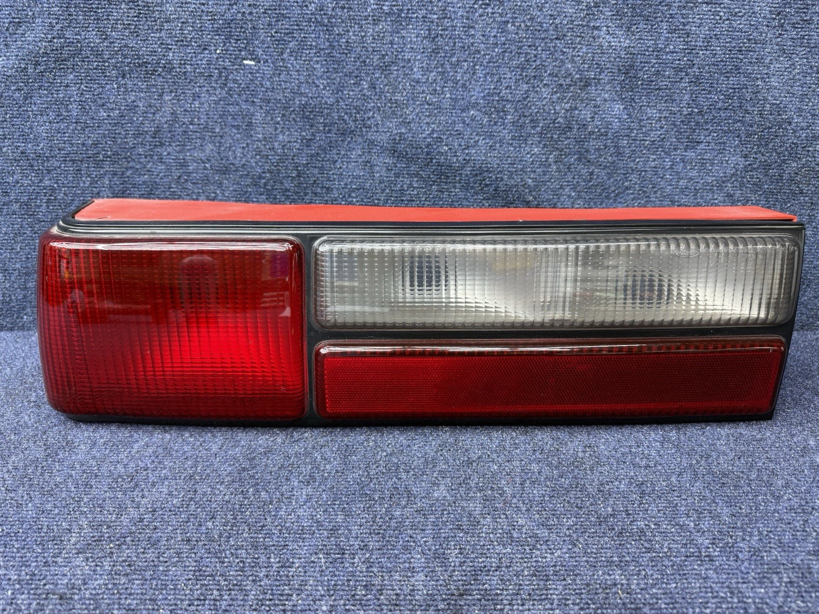 87-93 FORD MUSTANG LX Lh Driver  TAIL LIGHT OEM FACTORY LENS HOUSING FACTORY