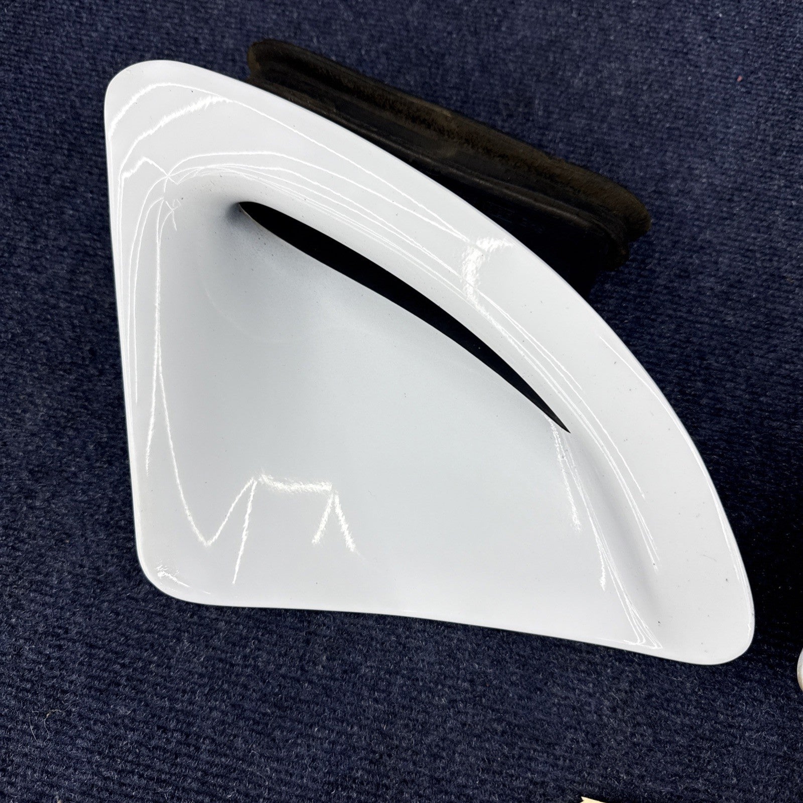 1994-1998 Ford Mustang Cobra Gt LH & Rh Quarter Scoop Side Vent Trim Panel OEM