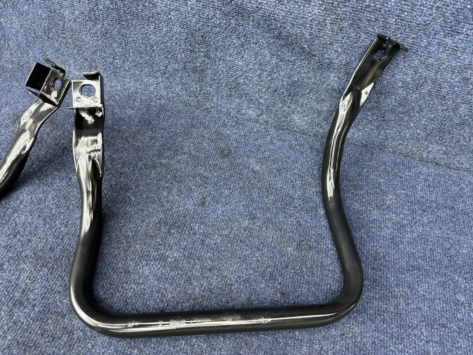 1990 - 1993 MUSTANG REAR SEAT CUSHION BRACKETS BARS & BOLTS OEM 90-93 Factory