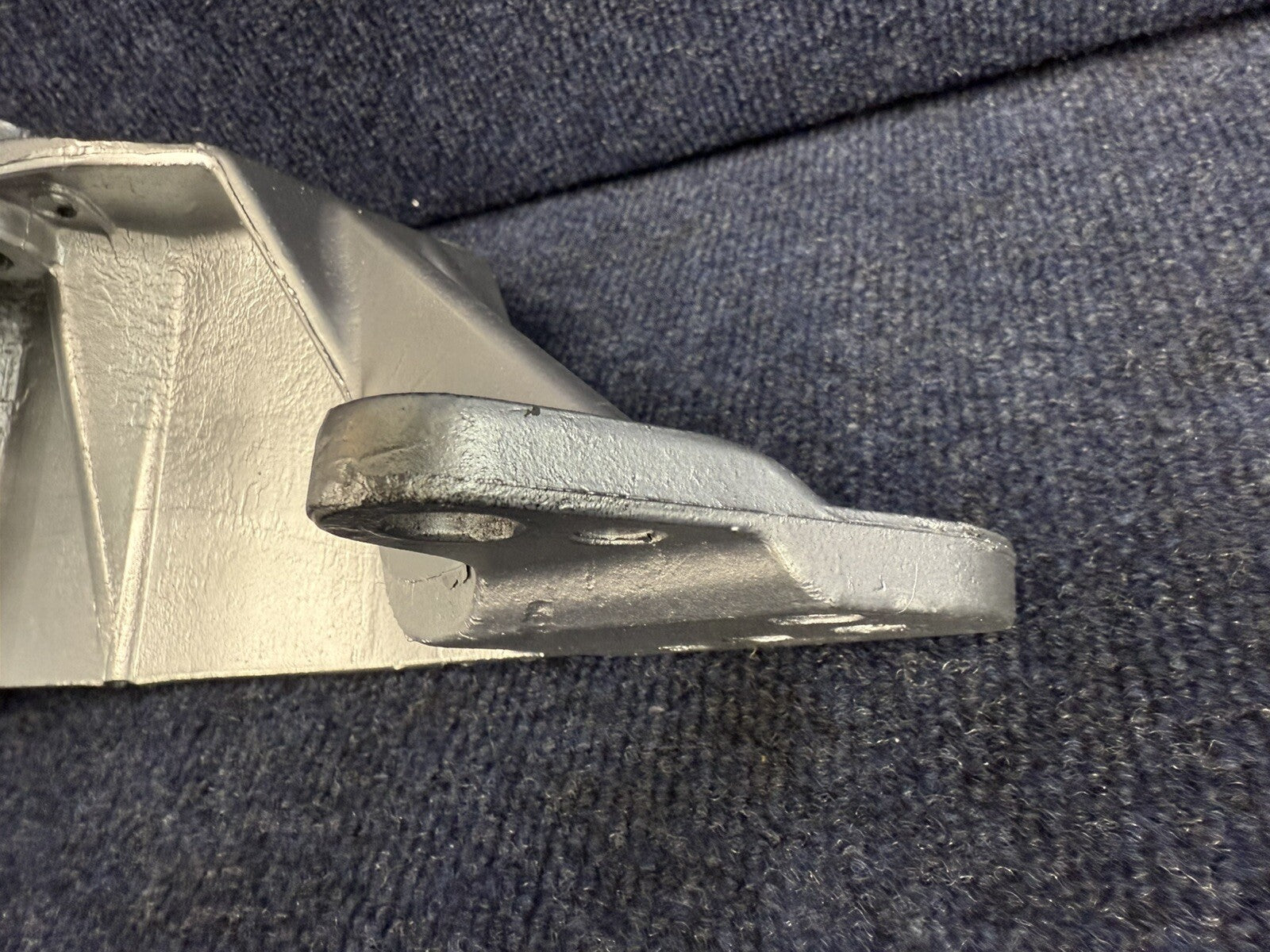 1987-1993 FORD Mustang 5.0  Alternator smog pump bracket E5AE-10039-CA OEM 302