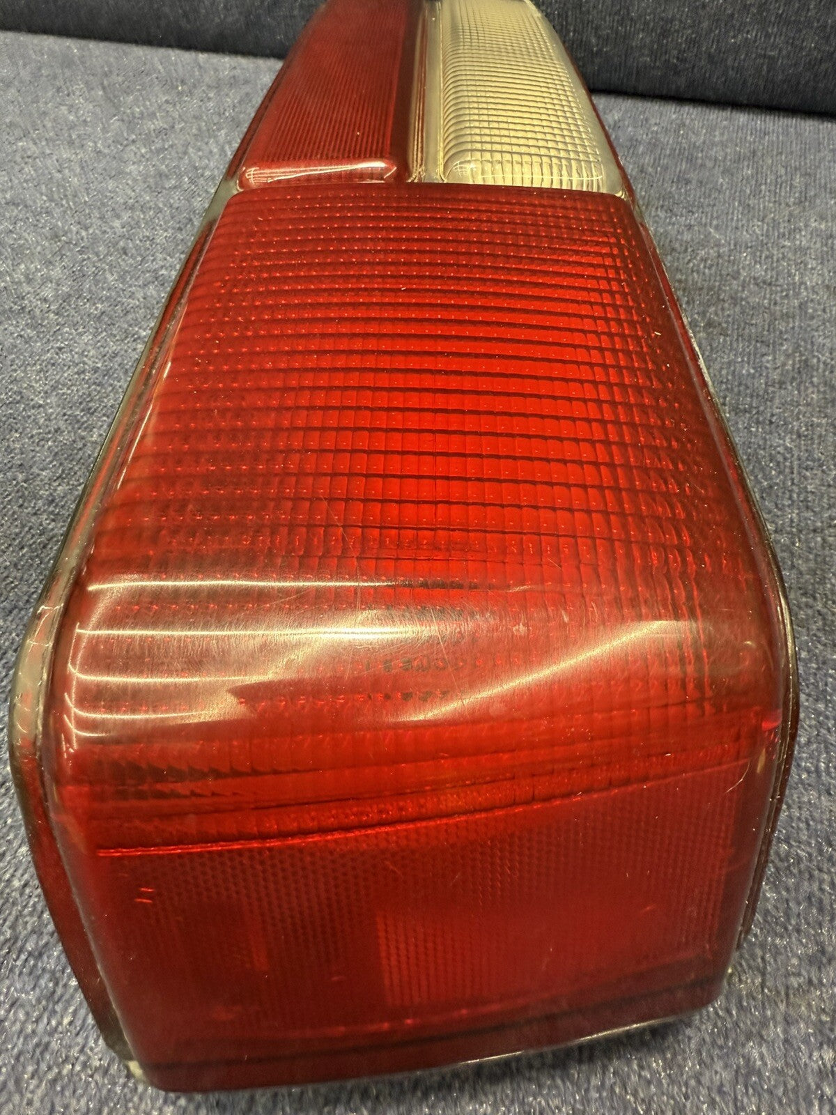 87-93 FORD MUSTANG LX RH PASSENGER TAIL LIGHT OEM FACTORY LENS HOUSING FACTORY