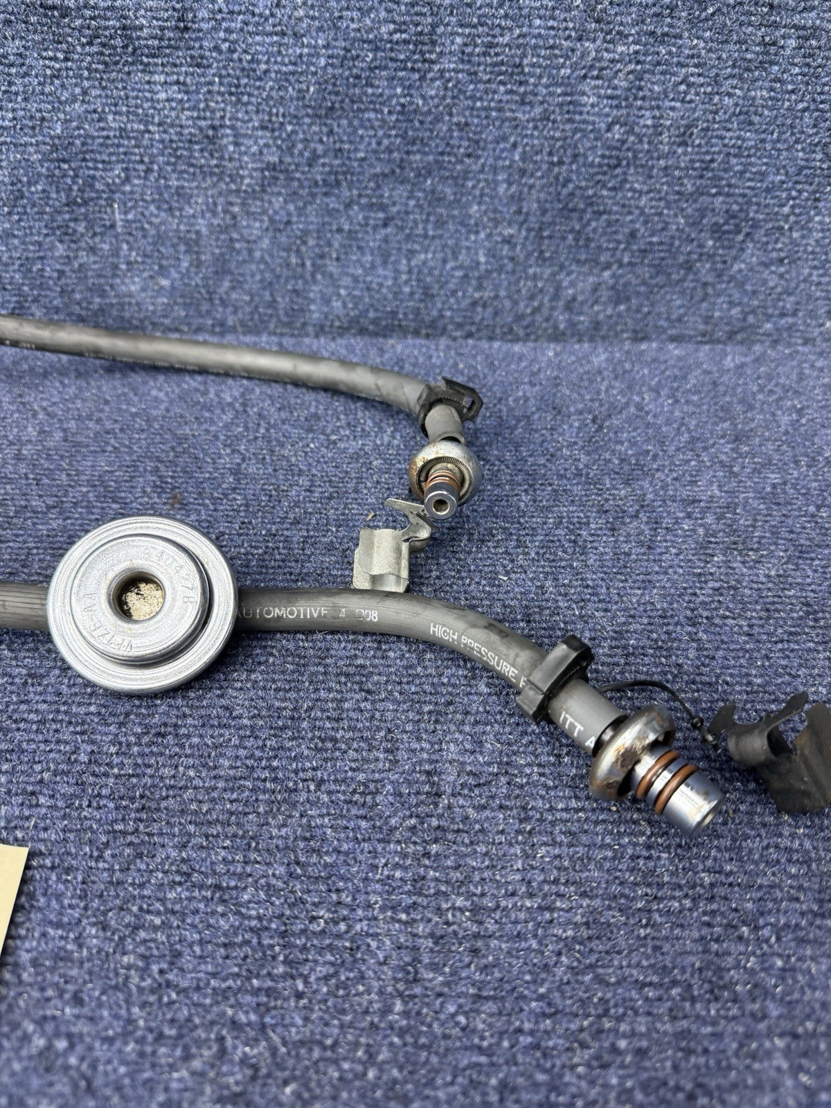 94-95 Mustang 5.0L Motor Engine Fuel Feed Return Lines Hoses Pair 2x Factory OEM