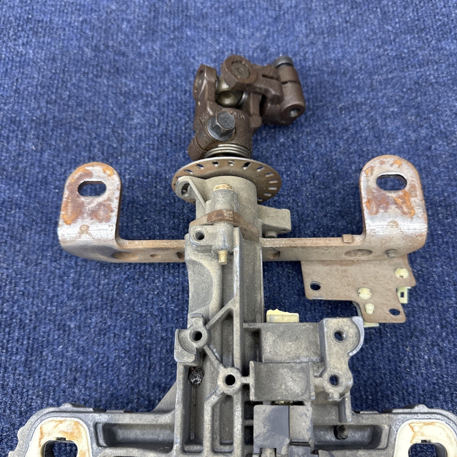 94 1994 Ford Mustang Svt Cobra OEM Manual Steering Column Assembly Factory Sn95