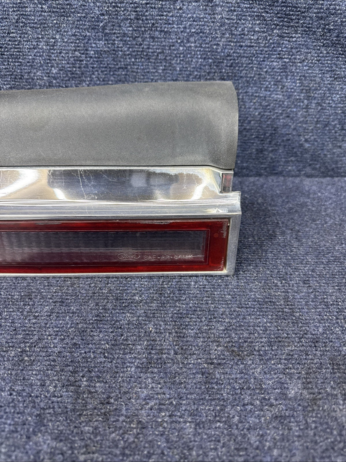 1984-1992 Lincoln Mark VII Used Left Rear Reverse Lamp Light E4LB15515A OEM Sae