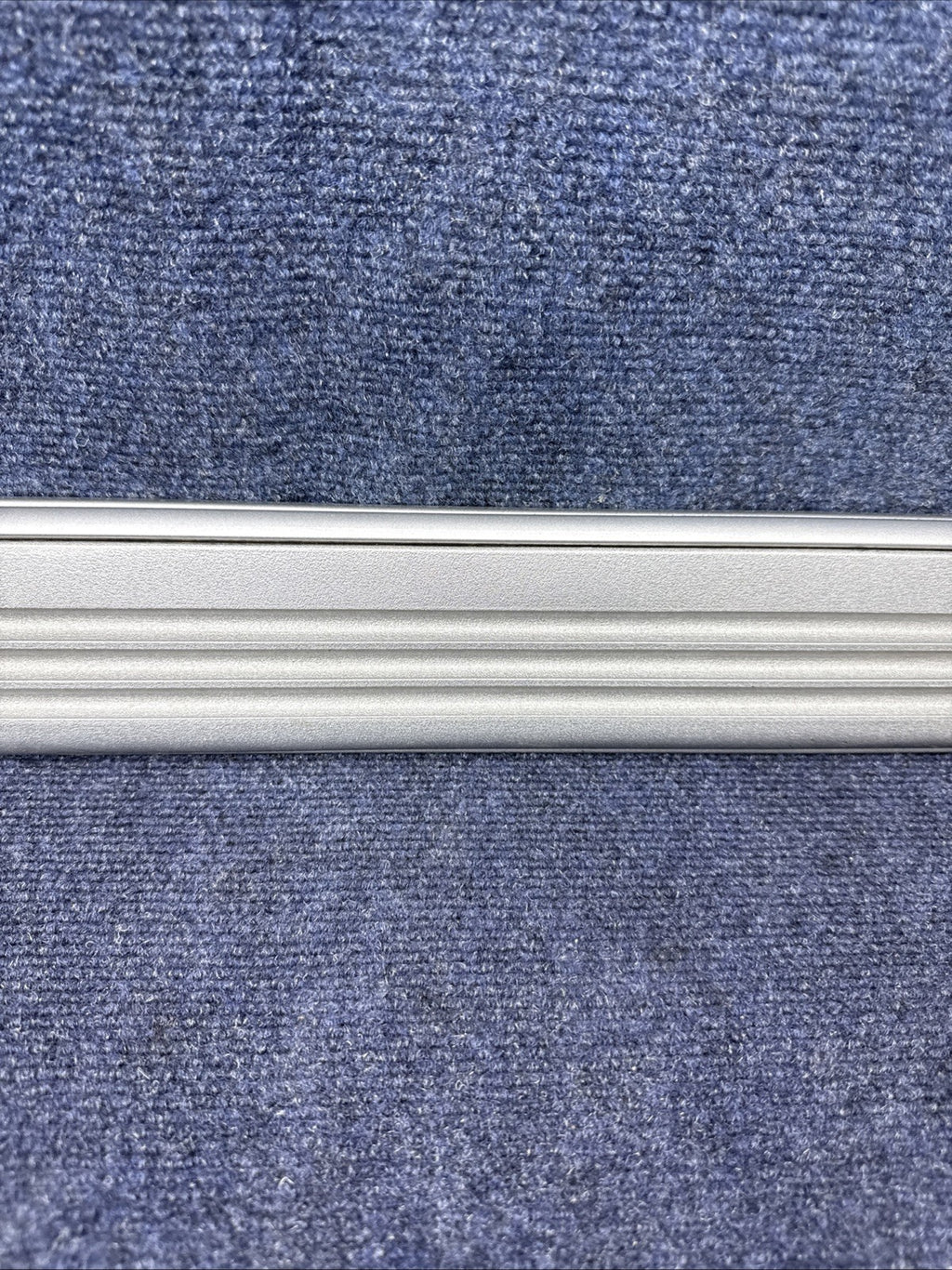 1984 - 1992 Lincoln Mark VII Body Side Moulding Right Door E4LY-6320938BP Driver