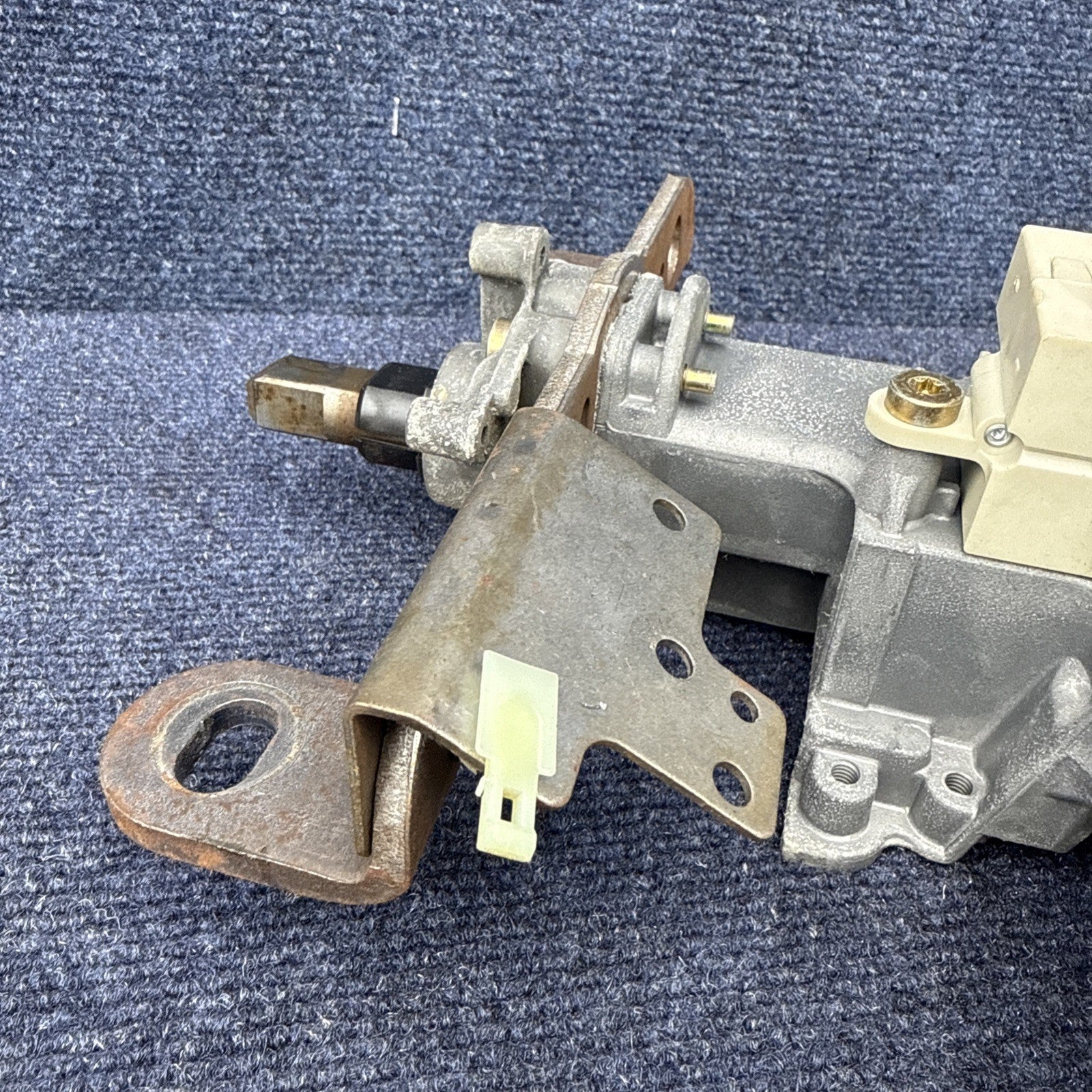 94 1994 Ford Mustang Svt Cobra OEM Manual Steering Column Assembly Factory Sn95